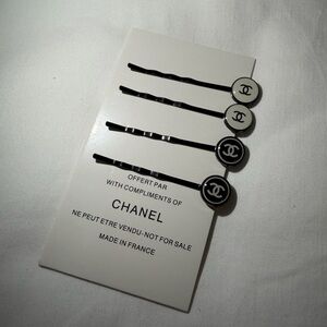 CHANEL Black and White Hair Pin Set